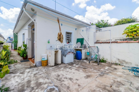 Image 31 - 852697