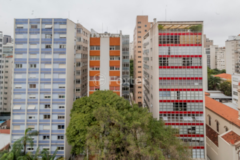 Image 7 - 852882