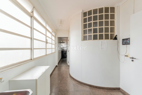 Image 37 - 852882