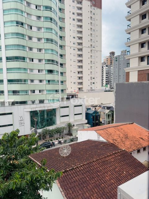 Image 9 - 853115