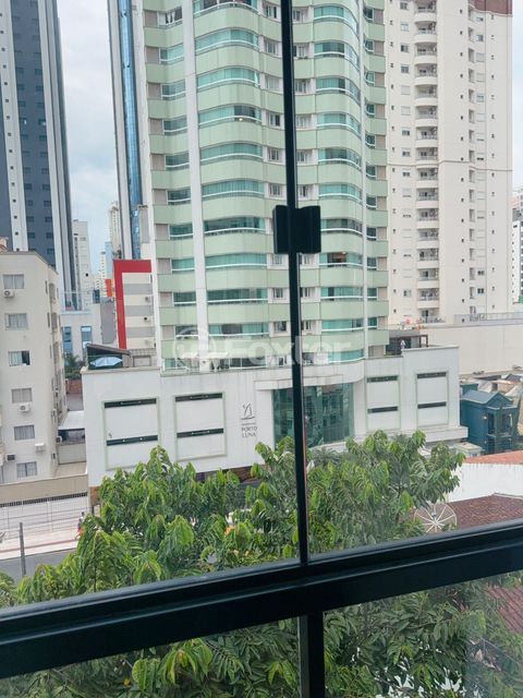 Image 8 - 853115