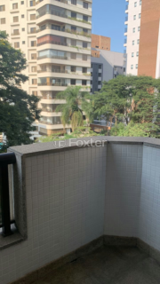 Image 7 - 853325