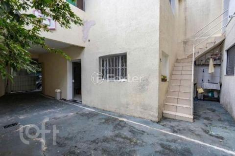 Image 8 - 853431
