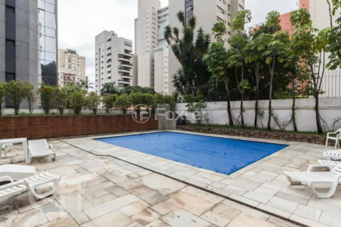 Image 33 - 853436
