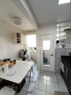 Image 19 - 853530