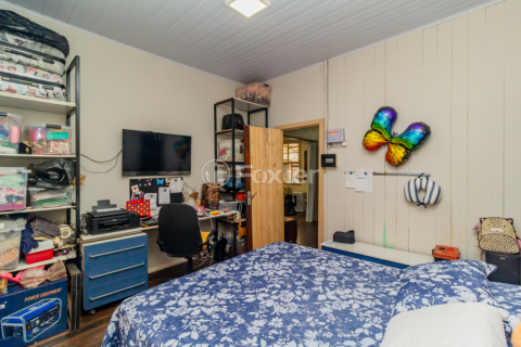Image 7 - 853579