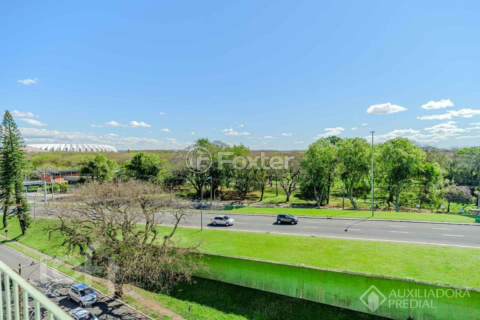 Image 44 - 853654