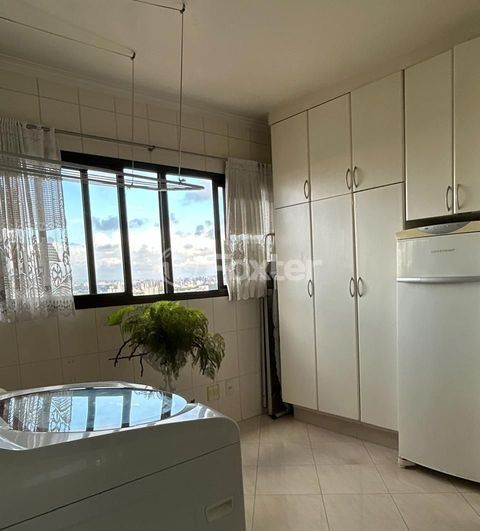 Image 2 - 853655
