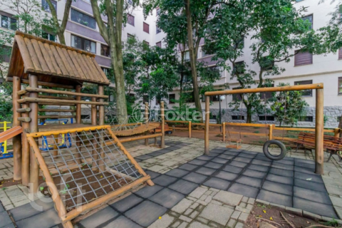 Image 37 - 853700