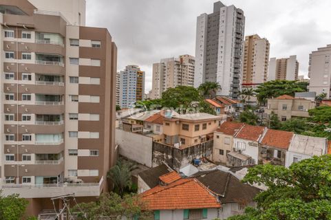 Image 6 - 853721