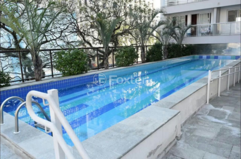 Image 9 - 853809