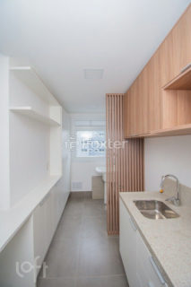 Image 3 - 853827