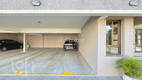 Image 37 - 853858