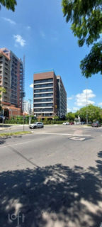 Image 3 - 853891
