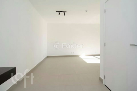 Image 4 - 853962