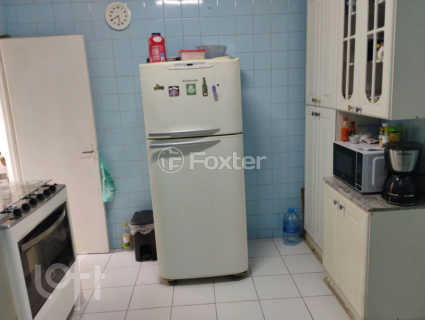 Image 3 - 853980