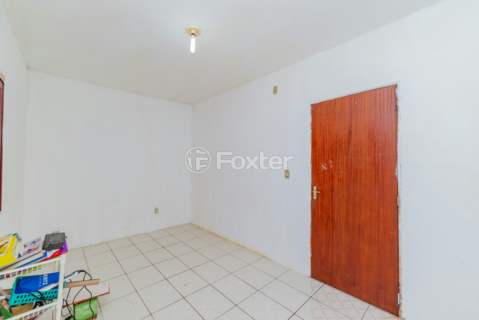 Image 3 - 853995