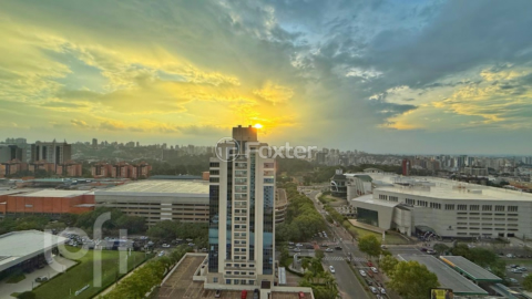 Image 27 - 854385
