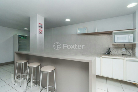 Image 6 - 854432