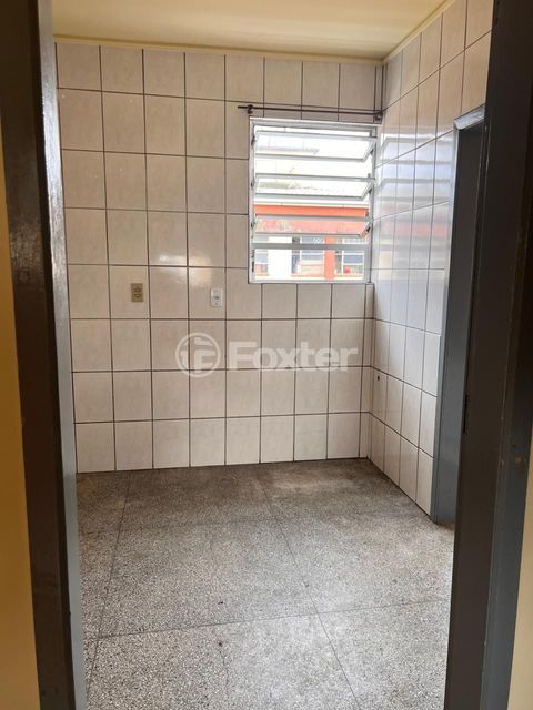 Image 5 - 854451