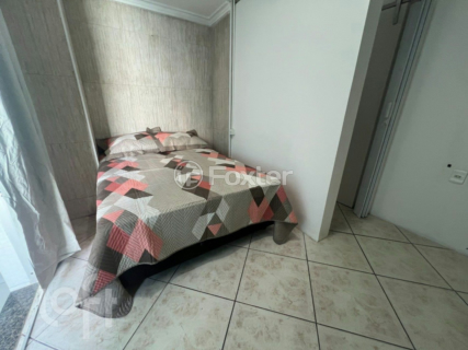 Image 7 - 854463
