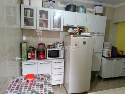 Image 4 - 854709