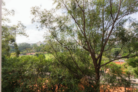 Image 20 - 854821
