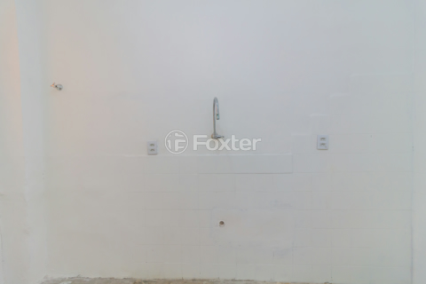 Image 8 - 854852