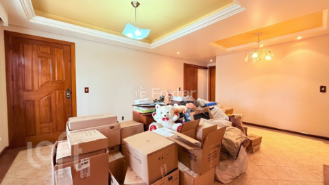 Image 4 - 855002