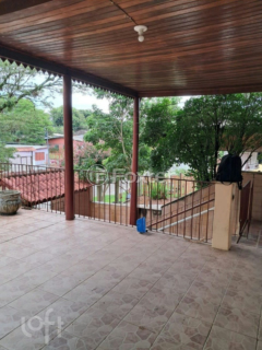 Image 5 - 855029