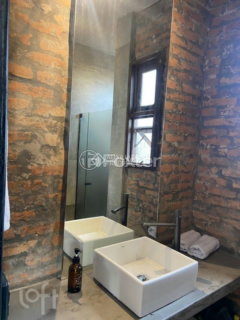 Image 7 - 855096