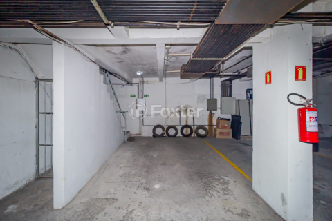 Image 30 - 855272