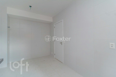 Image 37 - 855280