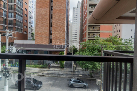 Image 7 - 855280
