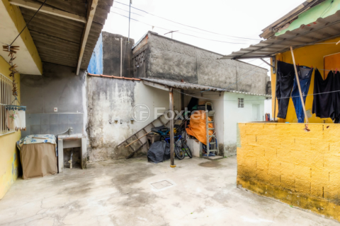 Image 17 - 855402
