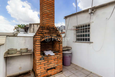 Image 19 - 855548