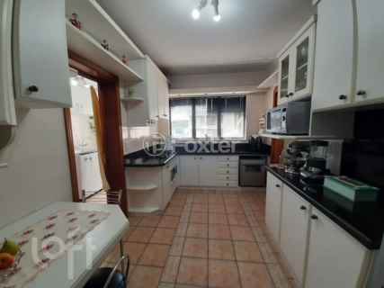 Image 3 - 855661