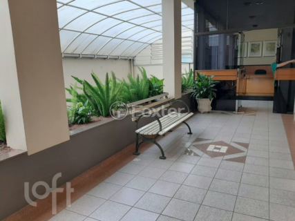 Image 30 - 855661