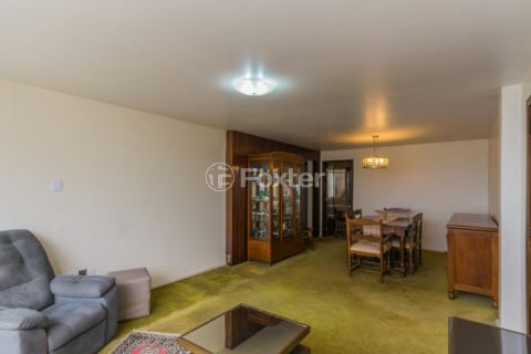 Image 7 - 855777