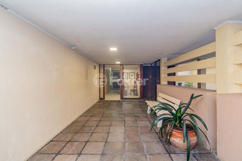 Image 32 - 855780