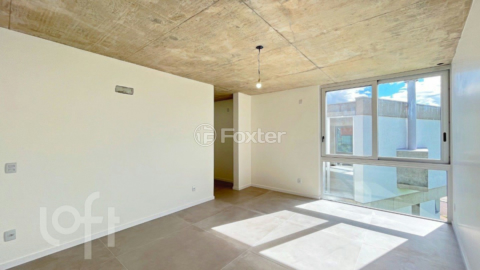 Image 3 - 855795