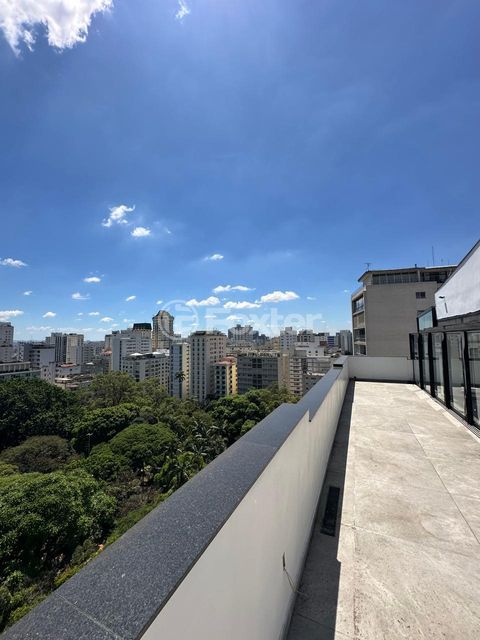 Image 10 - 855811