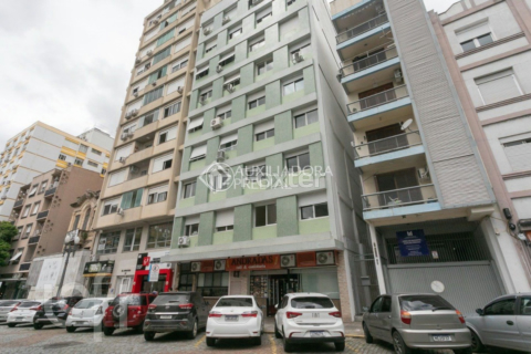 Image 19 - 855885