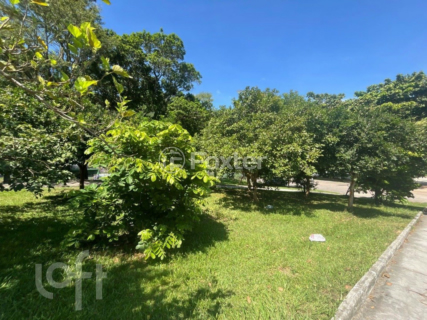 Image 21 - 856102