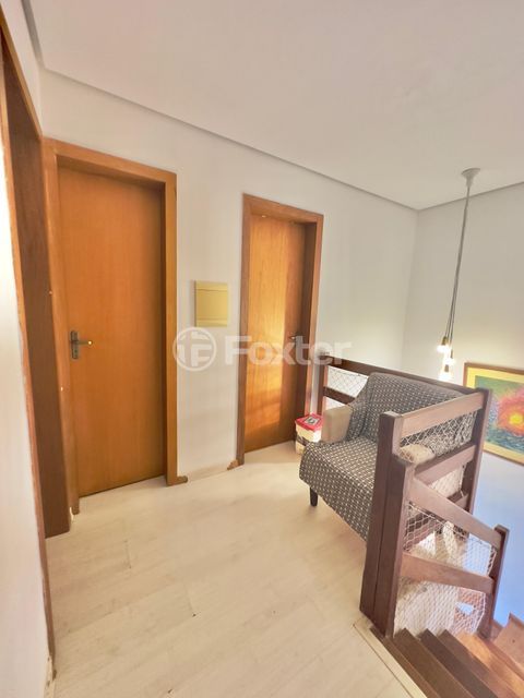 Image 7 - 856152