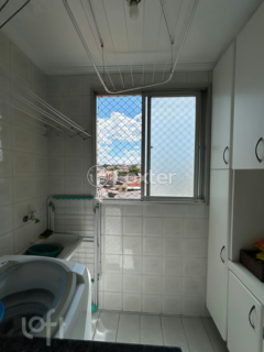 Image 5 - 856171