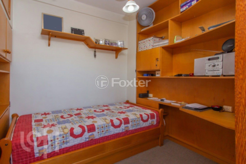 Image 8 - 856174