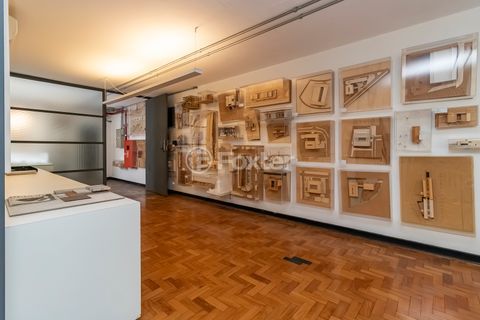 Image 36 - 856189