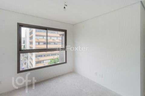 Image 8 - 856192