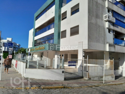 Image 9 - 856326